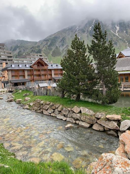 Chalet Cozy: Ski-in Apartment for 2-4 Guests La Mongie Exterior photo